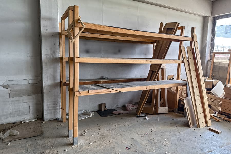 2 Holzregale